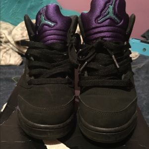 Black Grape 5s